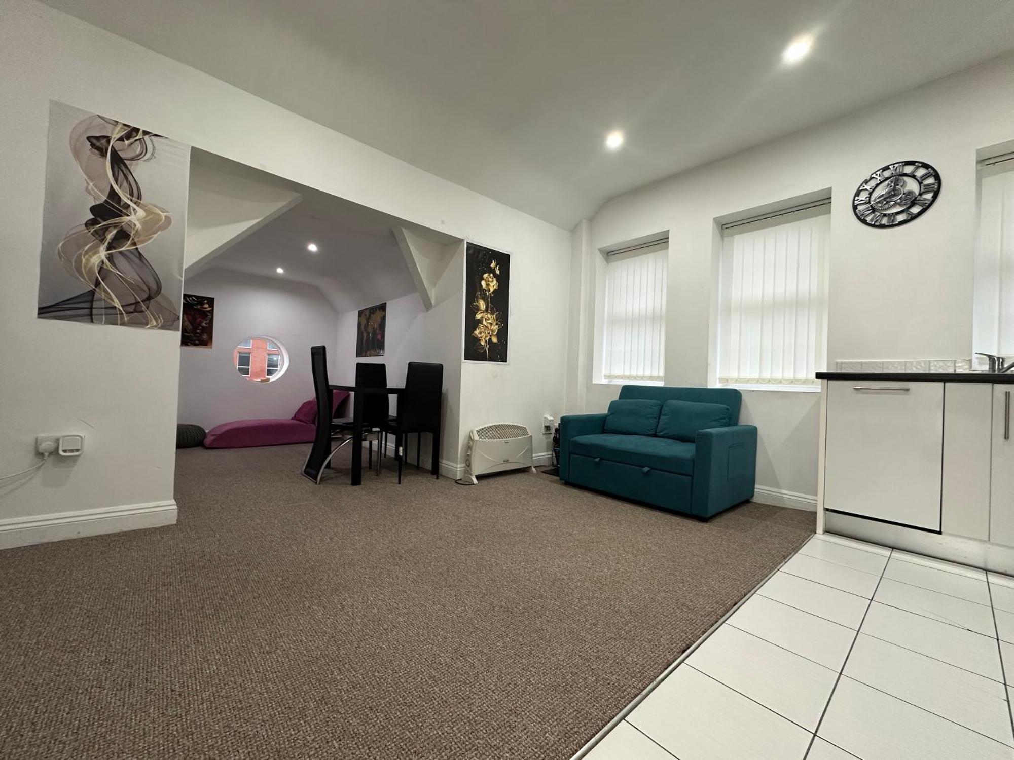 Stunning Center - Sleeps 4 - Free Parking, Netflix, Prime, Apartamento Birmingham